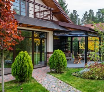 Dineren onder de overkapping